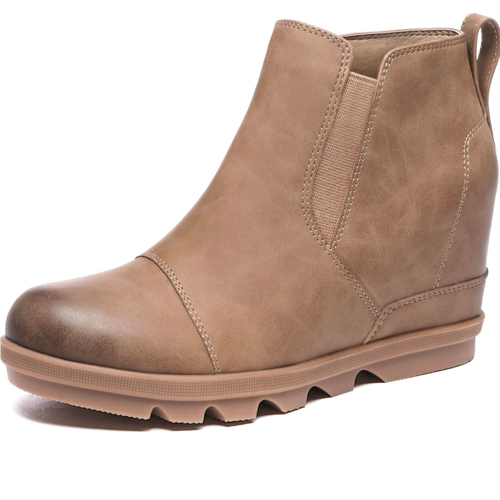 Athlefit Women's Tan Ankle Wedge Boots. Size 8.
